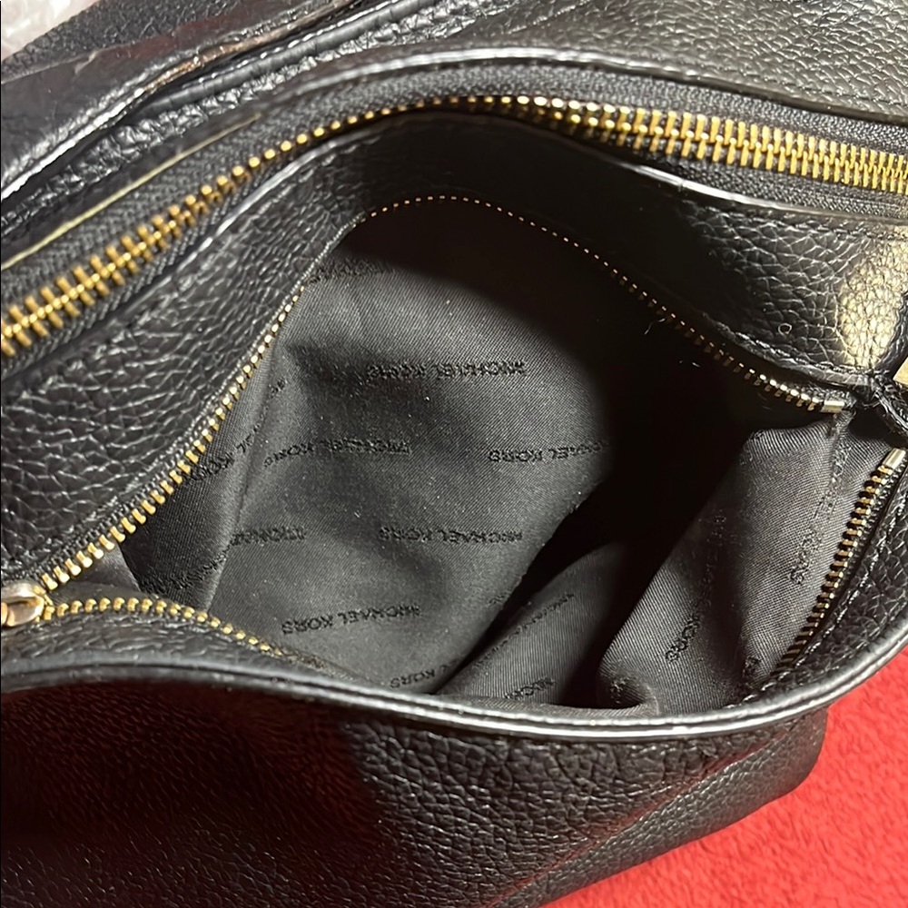 Michael Kors Black Hobo Bag Sleek Leather Design - Picture 10 of 13